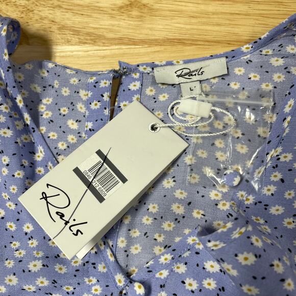 Rails NWT Sophia Daisy Romper Size L No Belt Relaxed Fit V-neck Short Sleeve - Picture 4 of 13